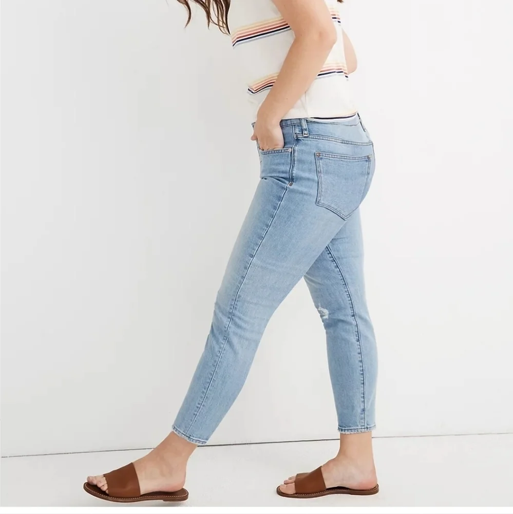 Madewell 9" high-Rise Skinny Crop Jeans in Asbury Wash: Button-Front Edition - Picture 15 of 15